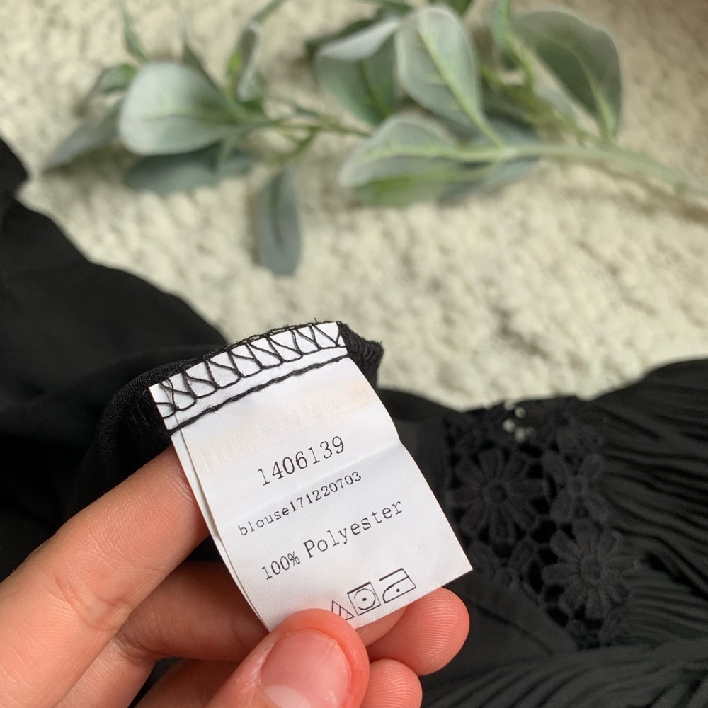 SOLD! Dressy Black shirt - Picture 7 of 7